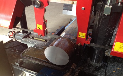 大安卧式带锯床加工时出现明显振荡如何排查？